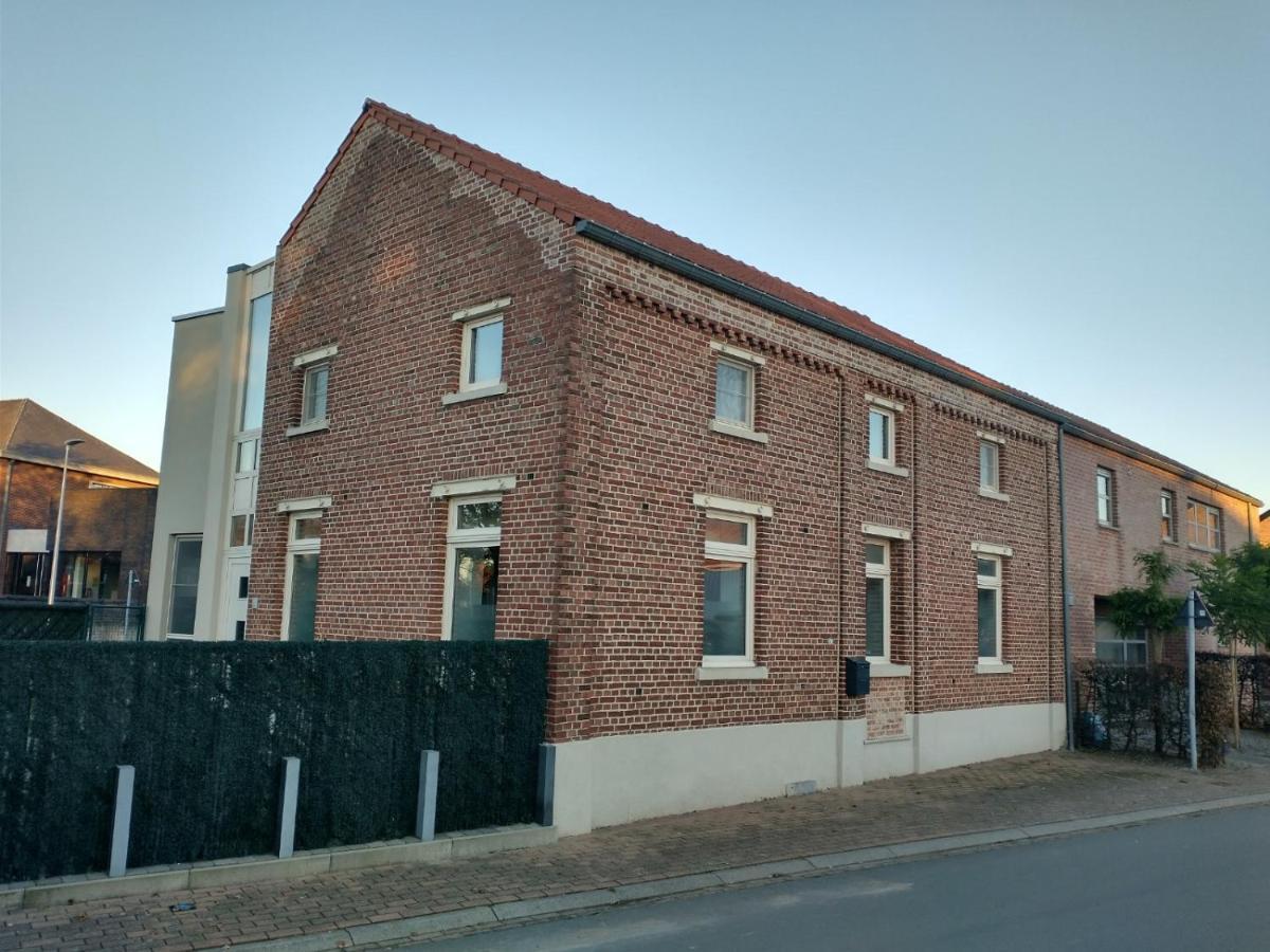 Vakantiewoning 'De Vlaamse Aap' Dilsen Stokkem Bagian luar foto