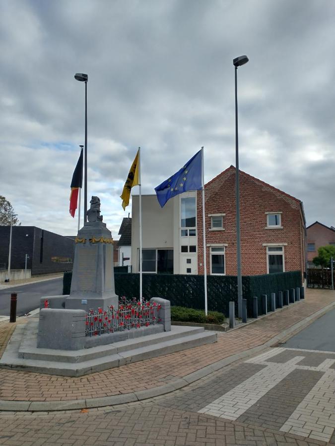 Vakantiewoning 'De Vlaamse Aap' Dilsen Stokkem Bagian luar foto
